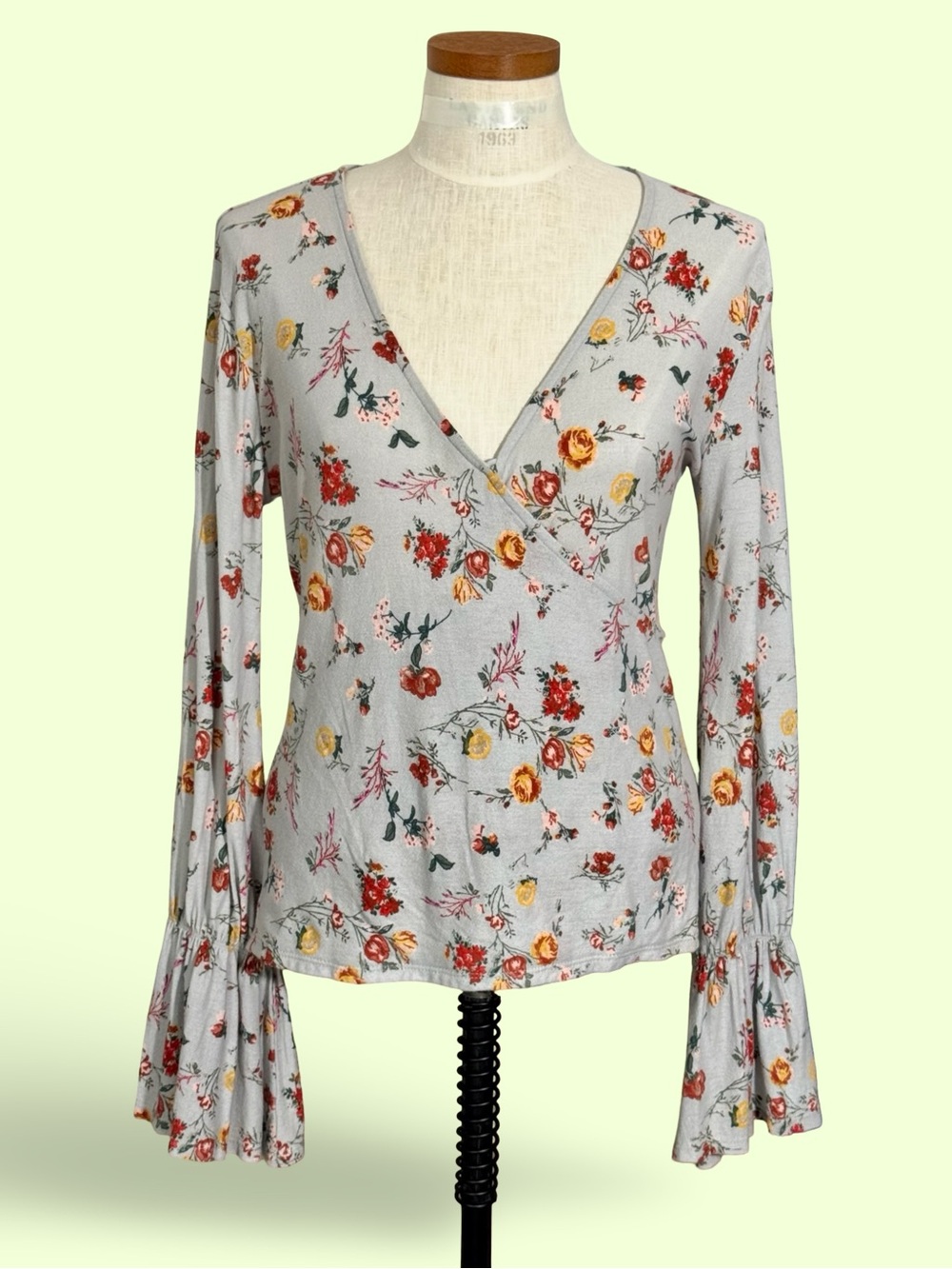 Lucky Brand Floral Wrap Top Bell Sleeve Grey Boho Knit Blouse SzM
